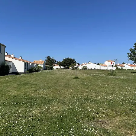 Maisonnette Avec Piscine Chauffee, Proche - Fr-1-224a-78 Brétignolles-sur-Mer