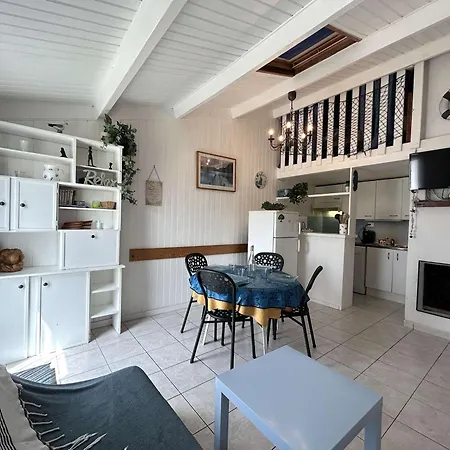 Maisonnette Avec Piscine Chauffee, Proche - Fr-1-224a-78 Casa vacanze